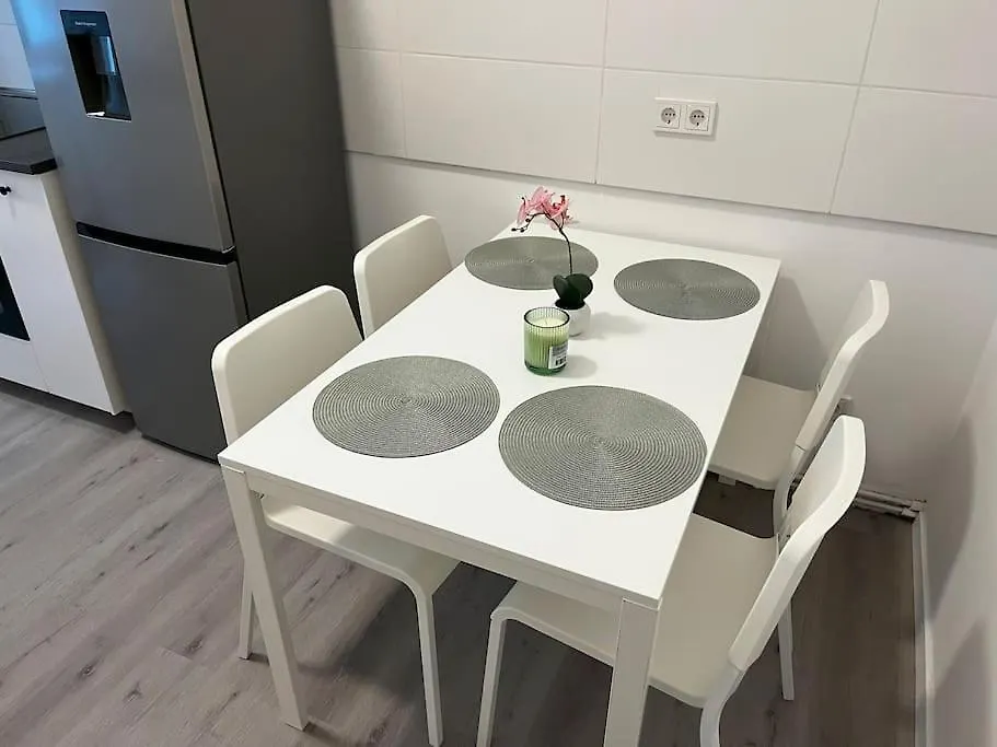 City Apartment On The Rhine, Köln